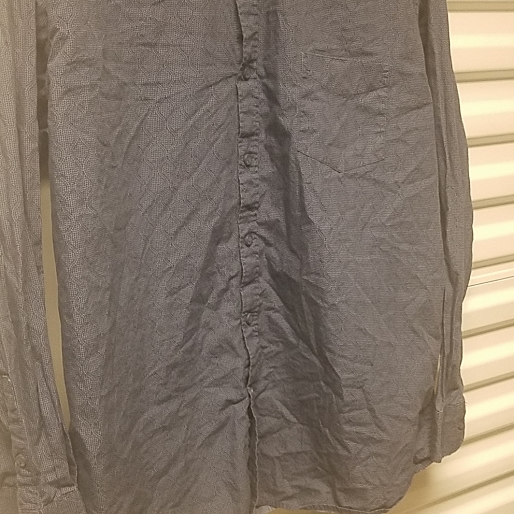 Men's long sleeve button down shirt